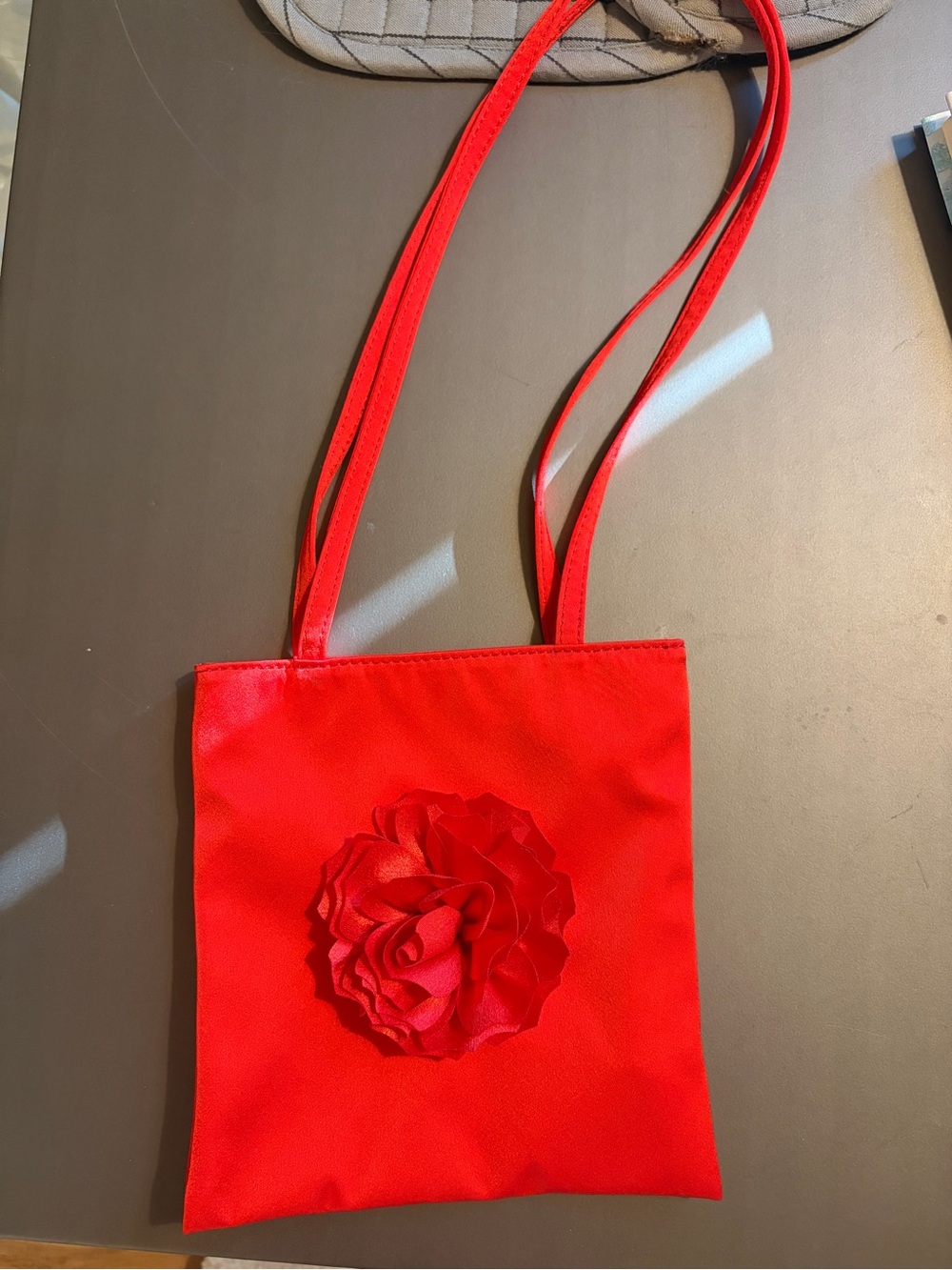 Korean designer brand Red Floral Appliqué Shoulder Bag - Silk